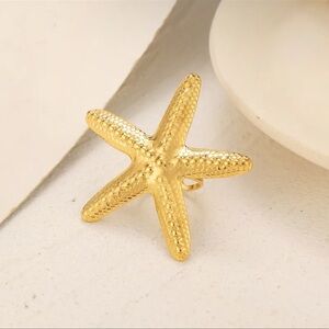 Gold Starfish Ring